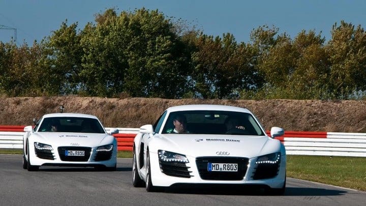 audi r8 rennwagen fahren