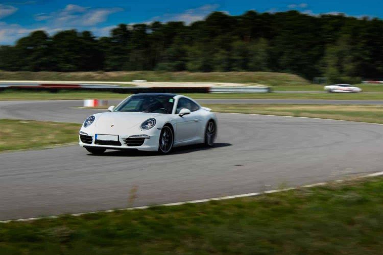 Porsche 911 voucher race taxi 2 laps