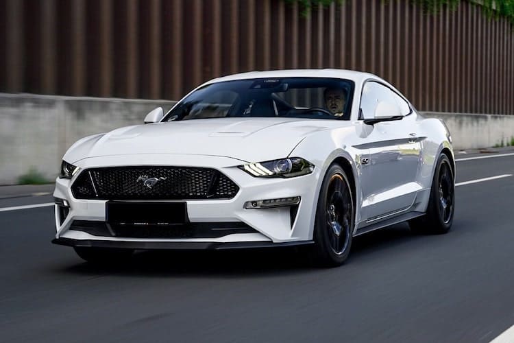 Ford Mustang GT mieten in Bielefeld