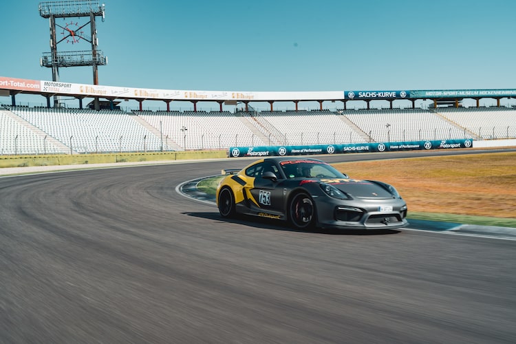 Porsche Cayman GT4 Rennstrecke