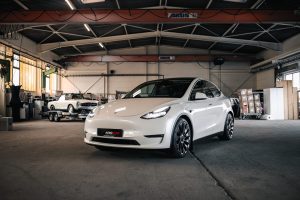 Tesla Model Y Performance mieten in Baden-Baden