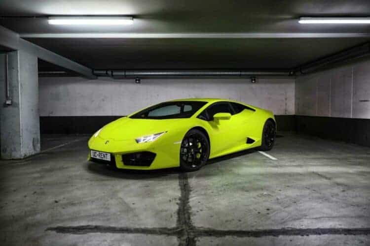 Rent a Lamborghini Huracan LP-610 in Frankfurt 2